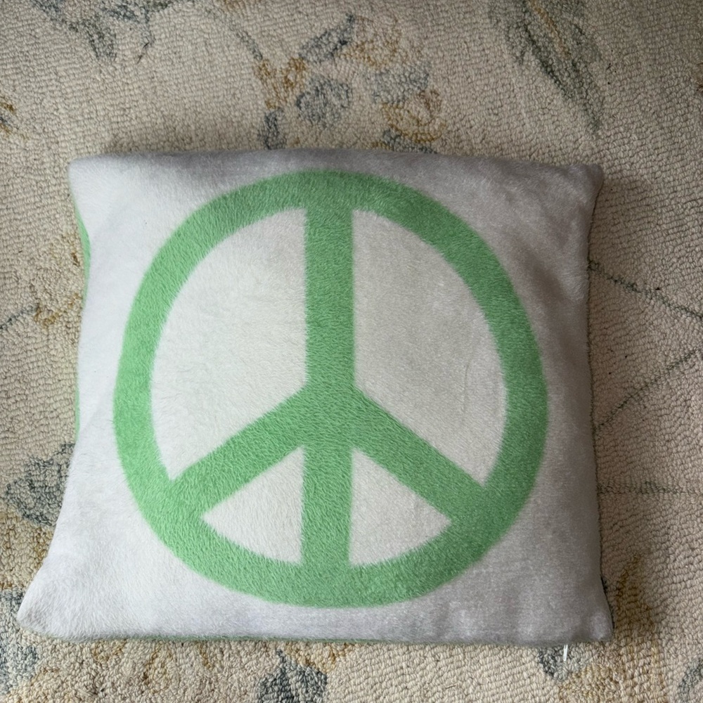 Pottery Barn Teen Bedding Green and White Reversible Peace Sign Pillow